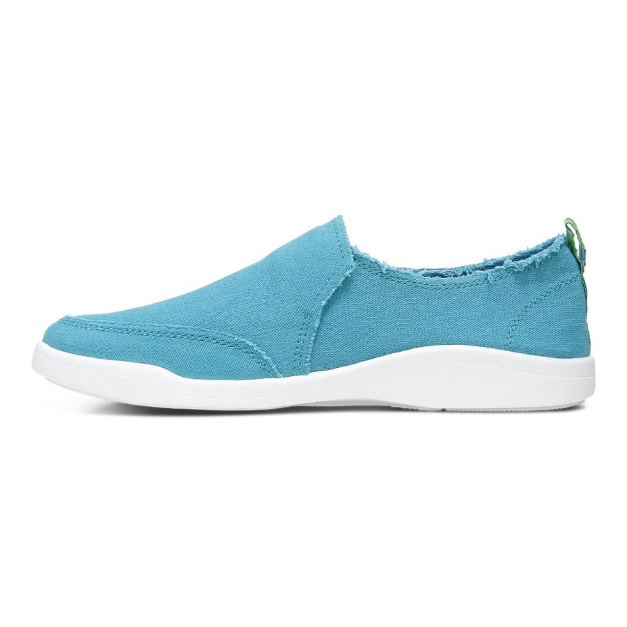 Vionic Beach Malibu Sneaker: Canvas Lake Blue Canvas