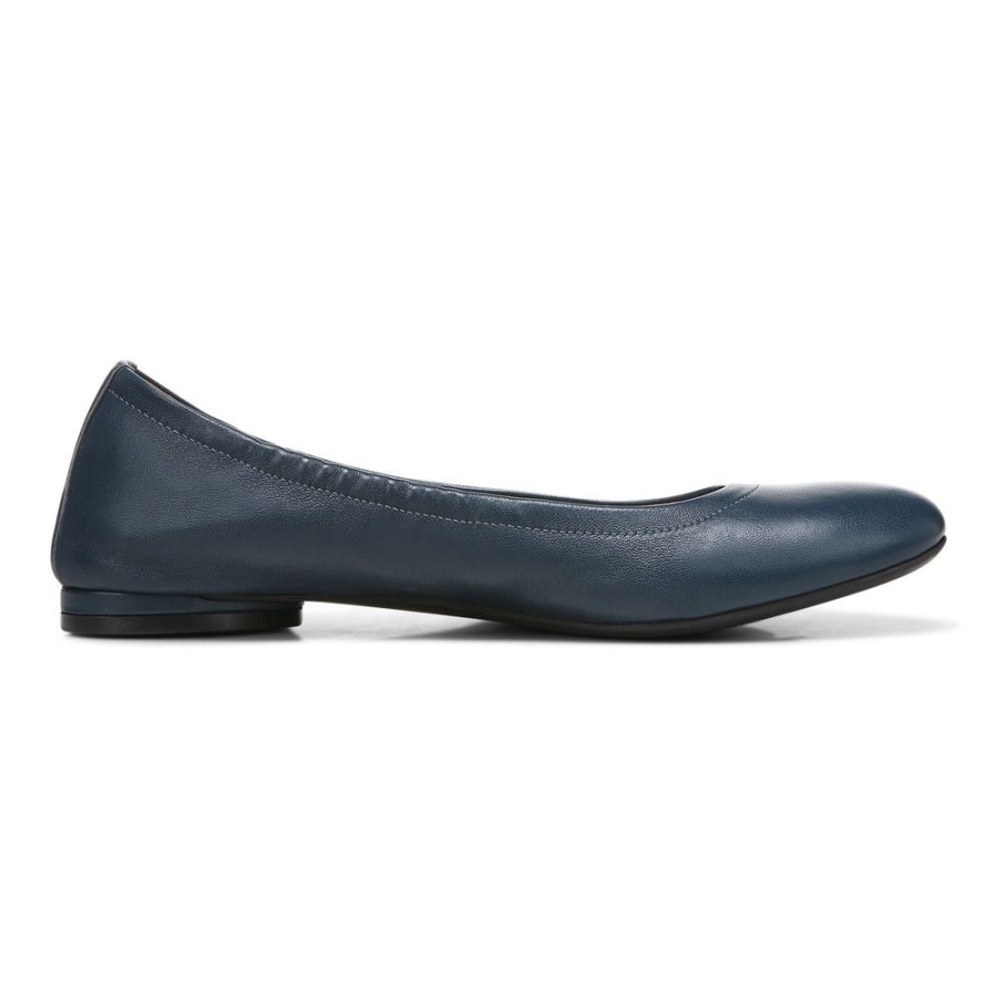 Alexa Flat Navy Vionic